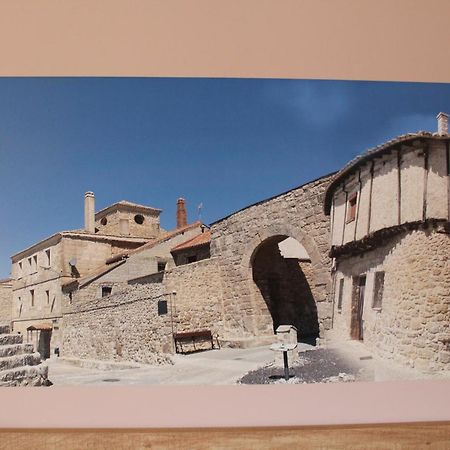 Apartamentos Turisticos Escorraladas Baltanás Exterior foto